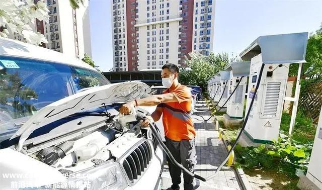 棒棒哒！595个充电场站、7053个充电桩，通州实现“0.9千米充电圈