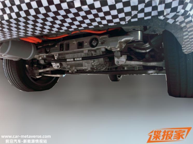 华为展厅即将上新！ 问界M9谍照曝光