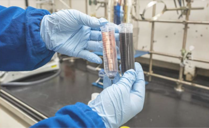 伯克利实验室开发快速释放粘合剂 有助于更简单经济地回收电池