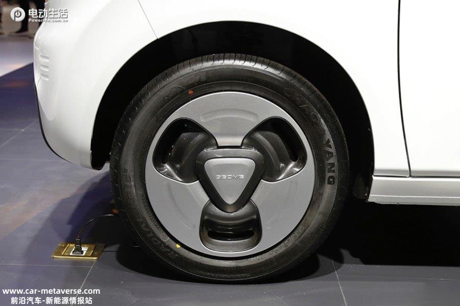 吉利熊猫mini上市3.99万即可认养 最大续航200km/带快充