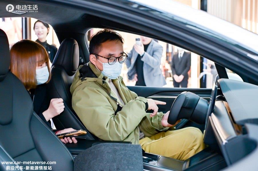 特斯拉Model X Plaid亮相北京 堪称“地表最强SUV”