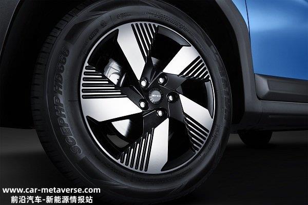 长续航增程电动SUV SWM斯威大虎EDi售9.99万元起