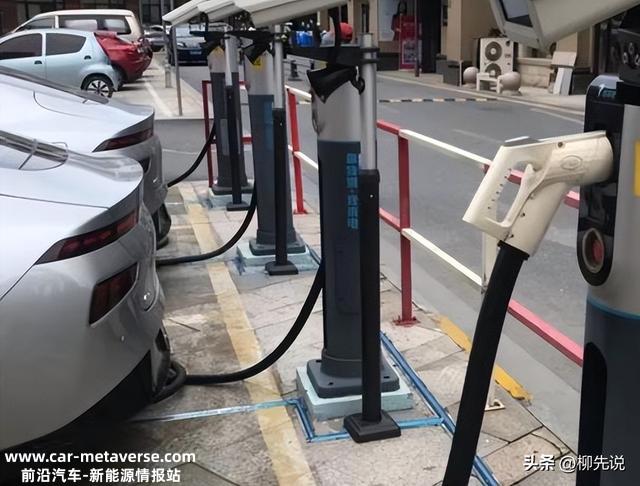 谁是真正的桩王？充电桩数量大比拼：云快充第3，前两名竞争剧烈