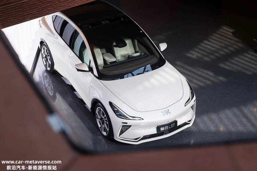 智己2023年销量目标4.5万辆，下半年推新品对标特斯拉Model Y