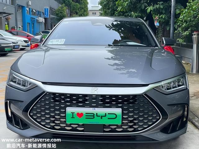 降价后的比亚迪秦PLUS DMI真能全方位秒杀卡罗拉双擎了吗？