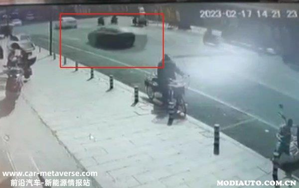 温州特斯拉“失控”追尾公交车，温州特斯拉Model 3失控官方回应