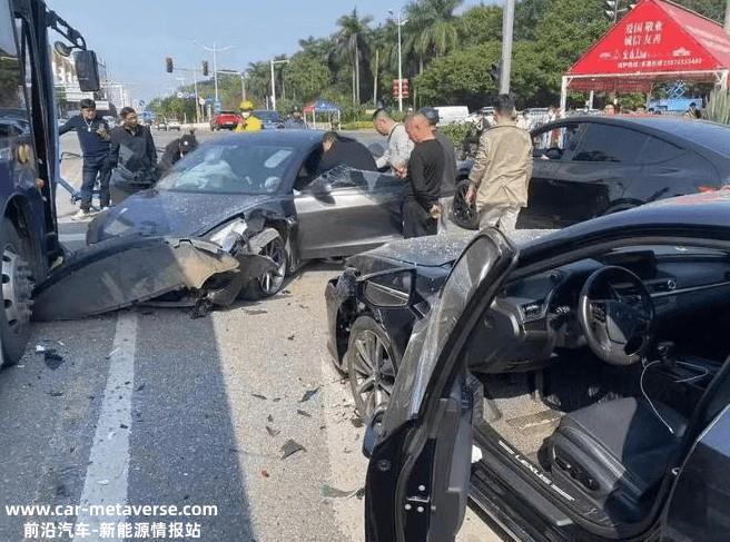 两天两起！特斯拉轿车接连发生严重事故