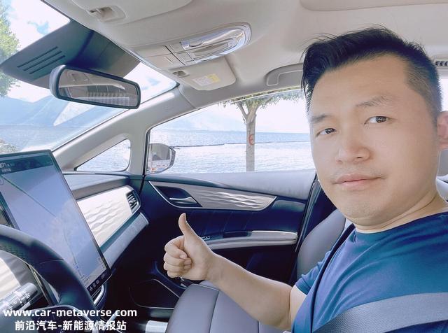 试驾比亚迪款宋MAX DM-i：百千米亏电油耗2.9L，热销真不意外