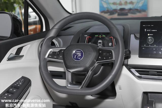 续航401km带快充，比亚迪低价代步SUV，省心又省钱，带你看元Pro
