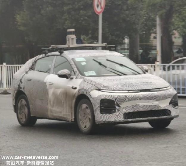 小鹏新车内饰谍照曝光 将被命名G6