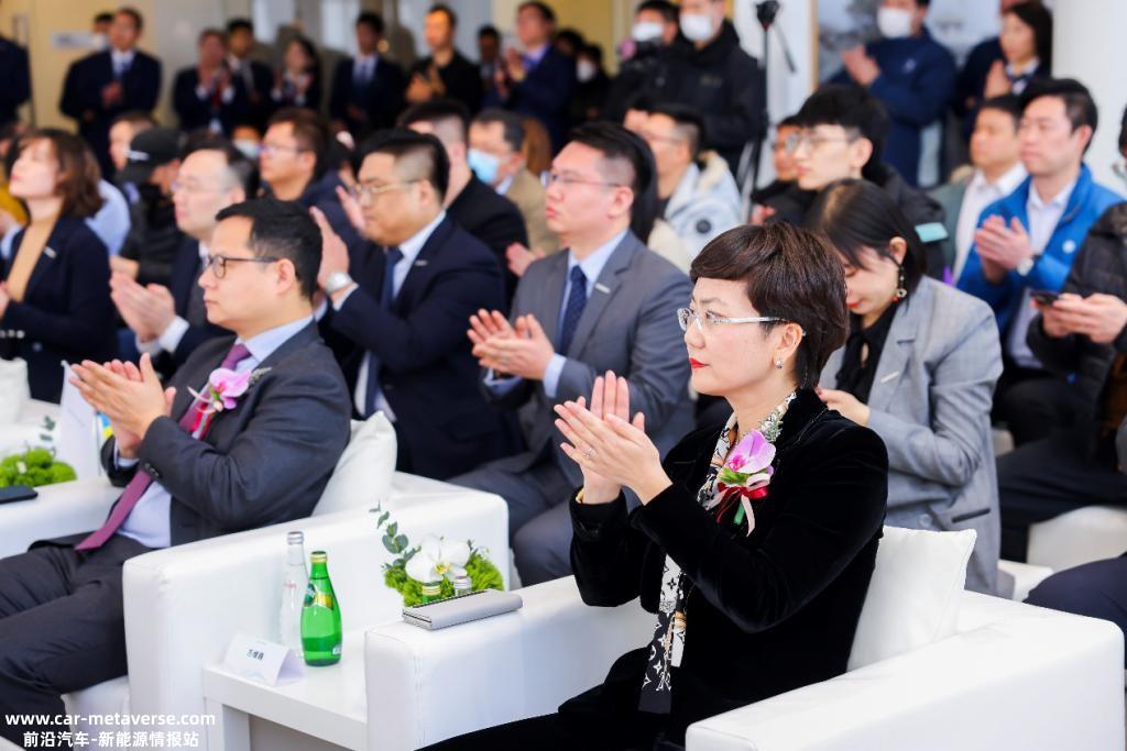 刘鹏出席北京易豪沃尔沃开业典礼