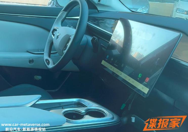 极简设计 ARCFOX极狐 阿尔法T5内饰谍照