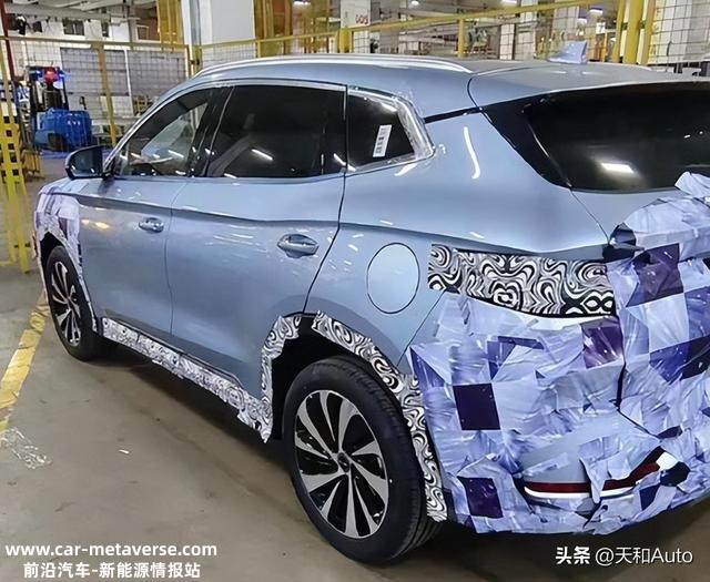 疑似比亚迪宋PLUS·2023款谍照曝光，车头设计类似海豹