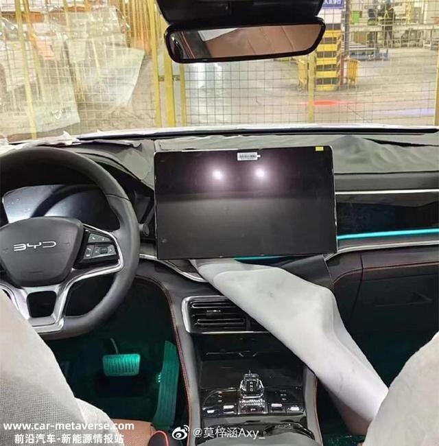 疑似新款比亚迪宋PLUS实车谍照，外观内饰变化明显，你心动了吗？