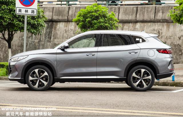 比亚迪宋PLUS DM-i，外观新潮，百千米油耗低至1.5L，15.48万元起