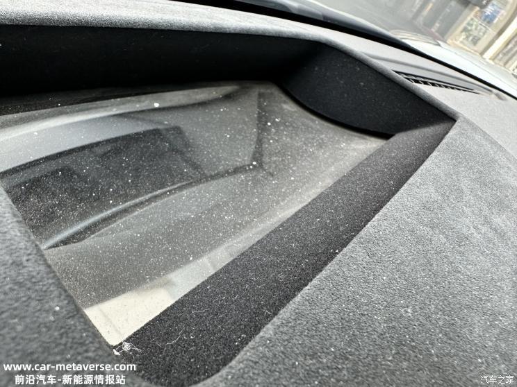 极氪001被曝空调出风口出现白色粉末