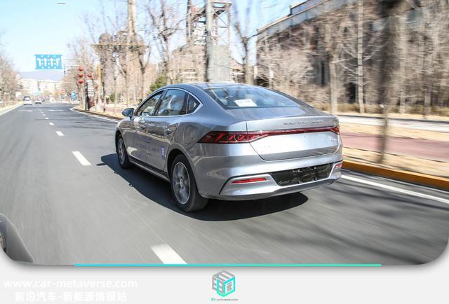 行驶质感媲美合资 试驾比亚迪秦PLUS DM-i 2023冠军版