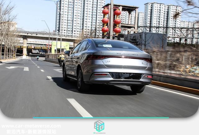 行驶质感媲美合资 试驾比亚迪秦PLUS DM-i 2023冠军版