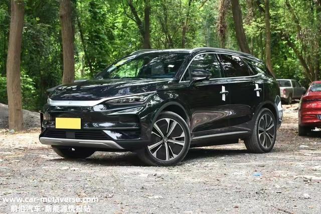 体验比亚迪唐EV四驱版，续航635km，4.4秒破百，综合表示如何？