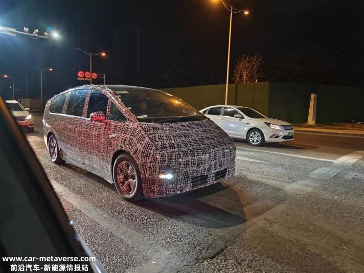 透露产品规划 李想否认理想纯电车预告