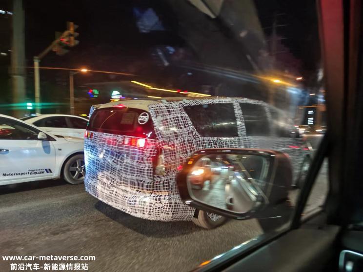 透露产品规划 李想否认理想纯电车预告