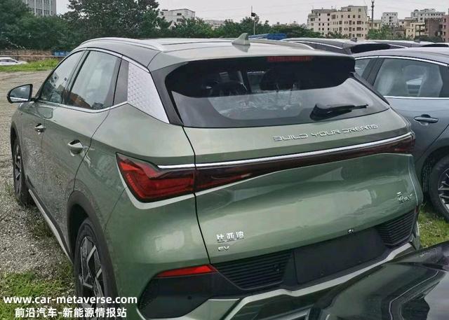 比亚迪元plus“星际绿”曝光，造型时尚，颜值飙升，空间不输逍客