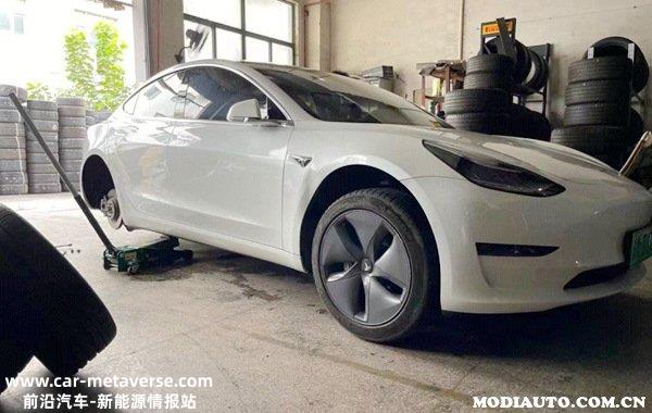 特斯拉轮胎多少钱一只？特斯拉轮胎扎了怎么办