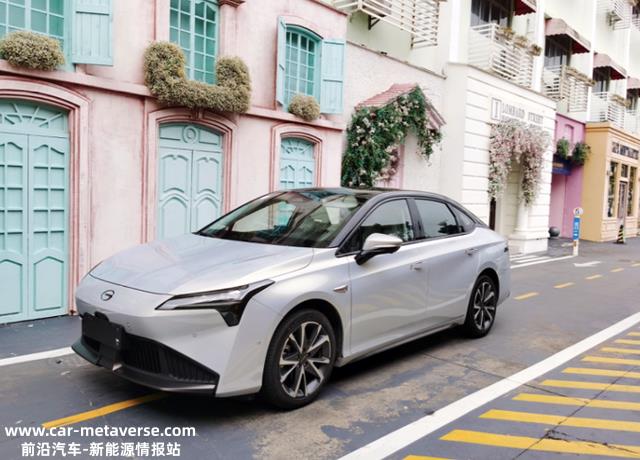 15万预算买电动轿车，比亚迪秦PLUS EV和AION S应该怎么选？