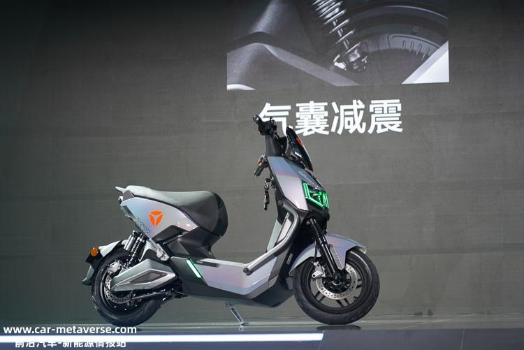雅迪冠能2023超级旗舰全球发布会正式举行