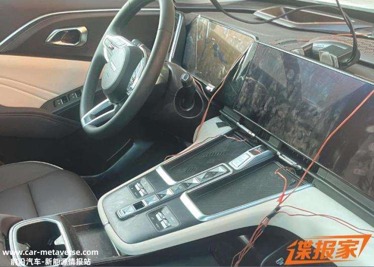 中控三个屏幕 哈弗枭龙MAX内饰谍照曝光