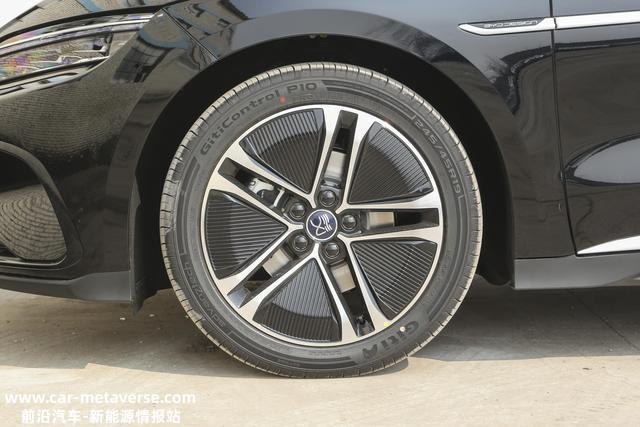 终于肯降价！比亚迪汉最大降幅近2万，不比特斯拉model3更香？