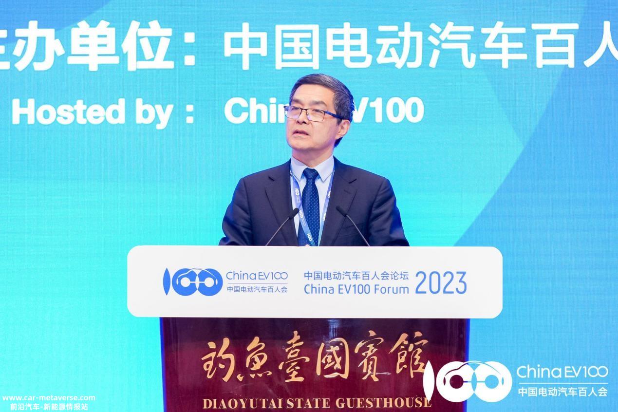 欧阳明高：新能源车与燃油车拉开了“辽沈战役”式的决战序幕