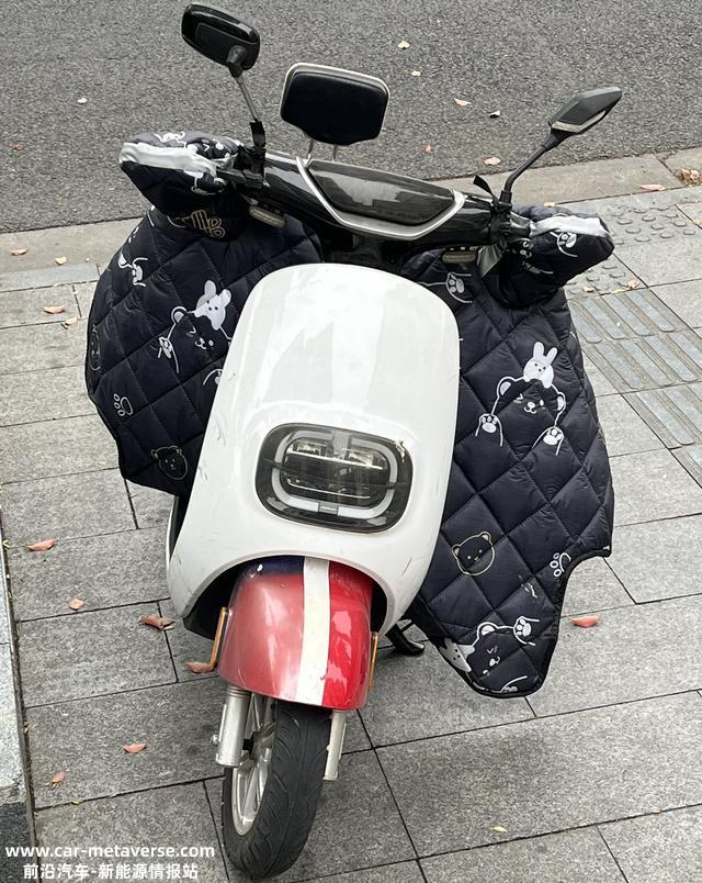 电动车铅酸电池、石墨烯铅酸电池、锂电池，哪个性价比最高？