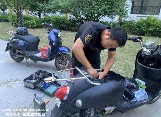 为什么聪明人更换电池，不选择超威、天能，行内助告诉你3个原因
