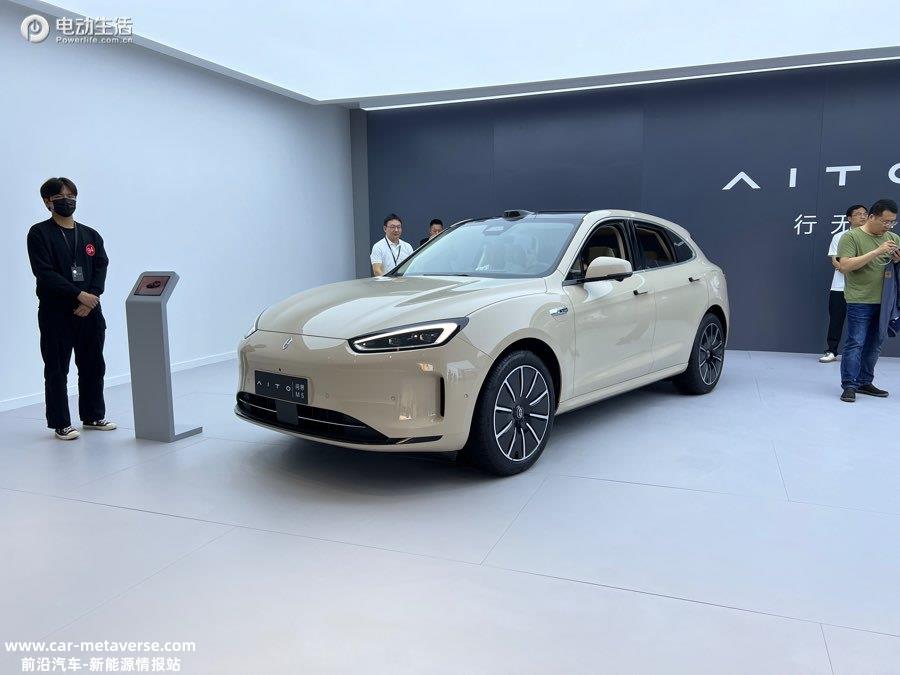 问界M5智驾版上市售27.98万起 搭全新ADS 2.0系统