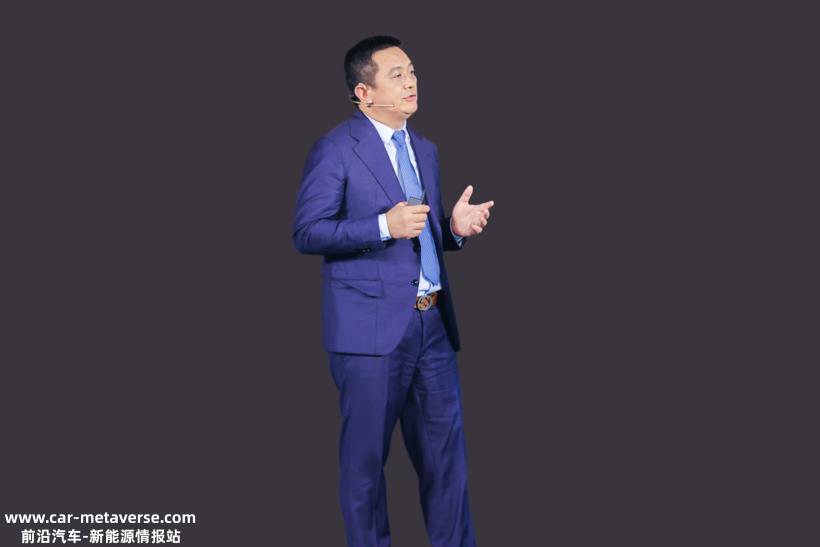 华为发布DriveONE新一代超融合动力平台和新一代全液冷超充架构充电解决方案