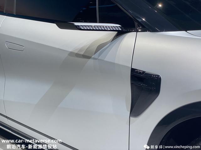 比亚迪宋L亮相上海车展，全新机甲风设计，20万能买到？