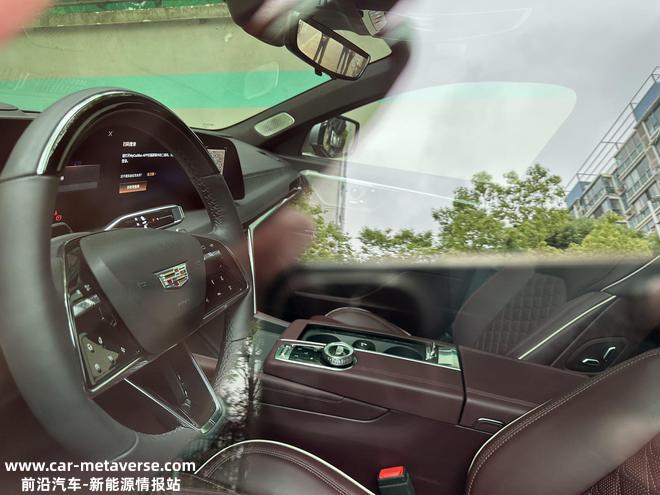 加入曲面双联屏/还有怀挡设计 全新CT6谍照曝光