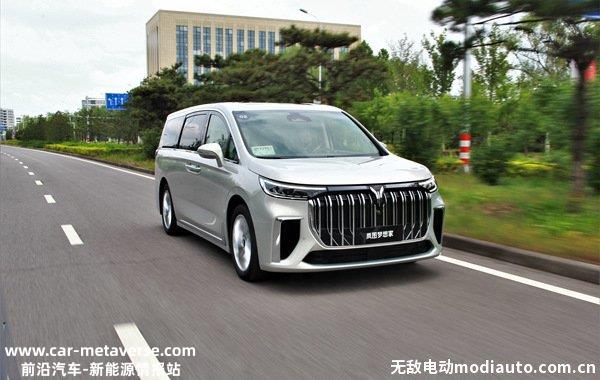 岚图梦想家和腾势D9哪个好？岚图梦想家和腾势D9对比