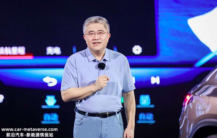 段建军:奔驰EQESUV意义重大