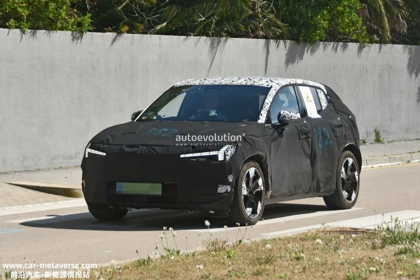 定位小型SUV 疑似沃尔沃EX30官图曝光