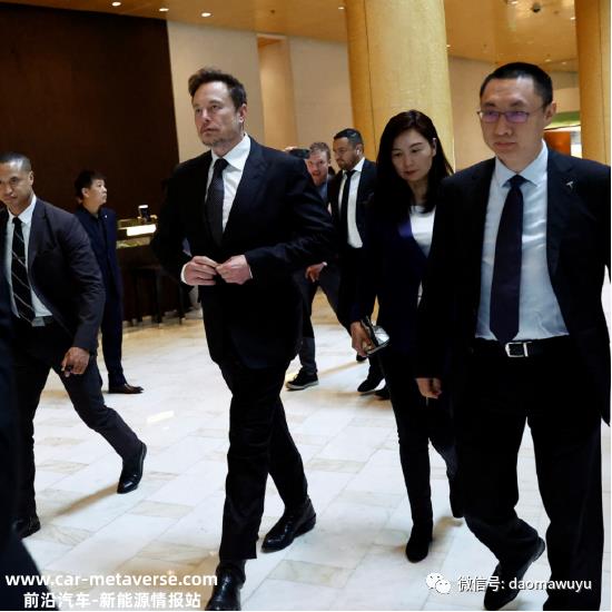马斯克今年财富增长超553亿美元