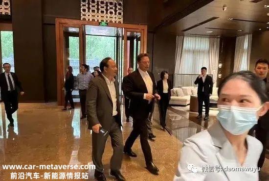 马斯克今年财富增长超553亿美元