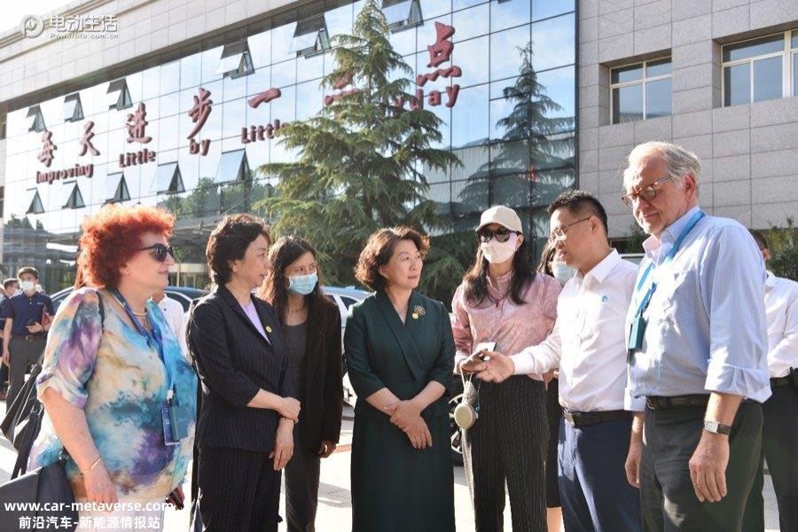 点赞中国智造！ 20多国驻华使节参访长城汽车