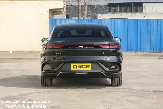 到店实测比亚迪汉EV，7.9秒破百，纯电续航506KM,售价20.98万