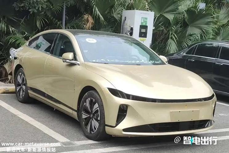 定位中大型车 长安启源A07路试谍照曝光