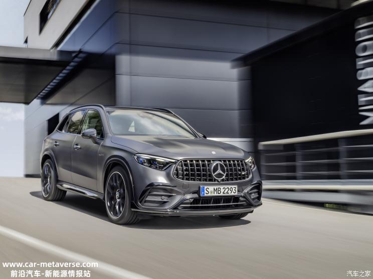 依旧一人一机 全新AMG GLC家族官图发布