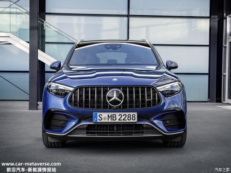 依旧一人一机 全新AMG GLC家族官图发布