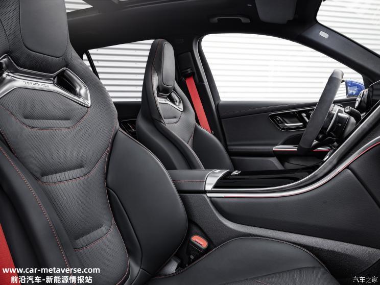依旧一人一机 全新AMG GLC家族官图发布