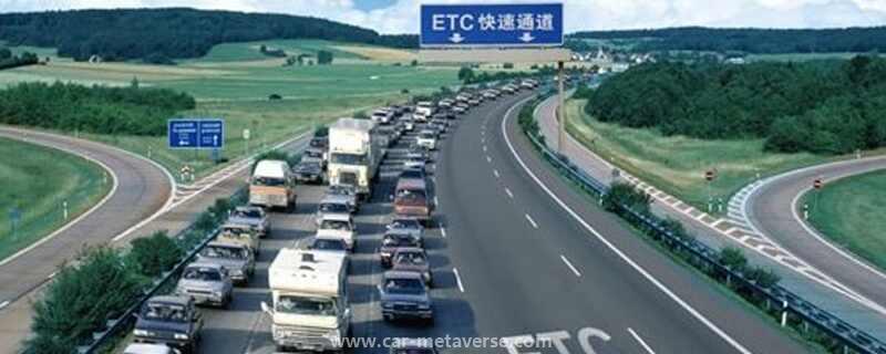 节假日没装etc能走etc车道么